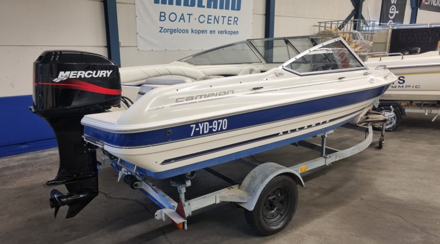 Campion Allante 485 CD met Mercury 40pk en trailer