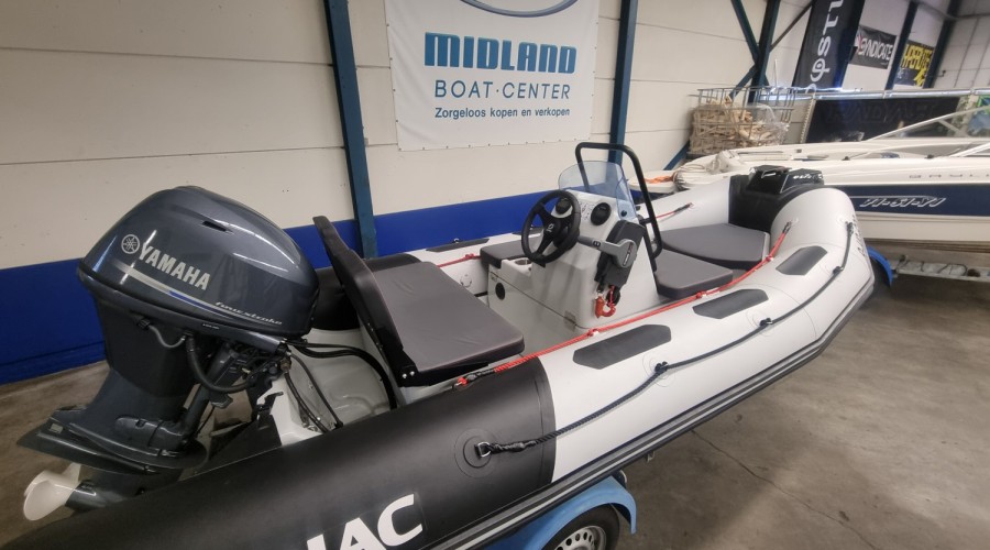 Zodiac Open 4.2 RIB met Yamaha F40FETL en trailer (NIEUWSTAAT)
