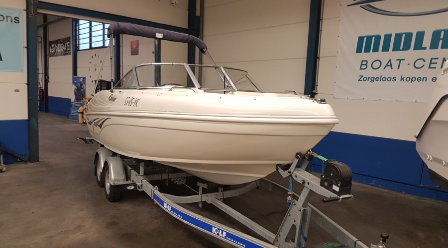 Rinker 180 Bowrider