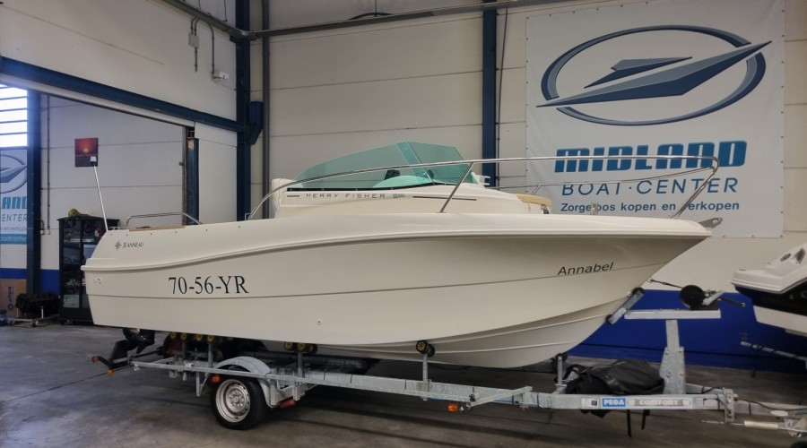 Jeanneau Merry Fisher 585 met Suzuki DF90A en trailer