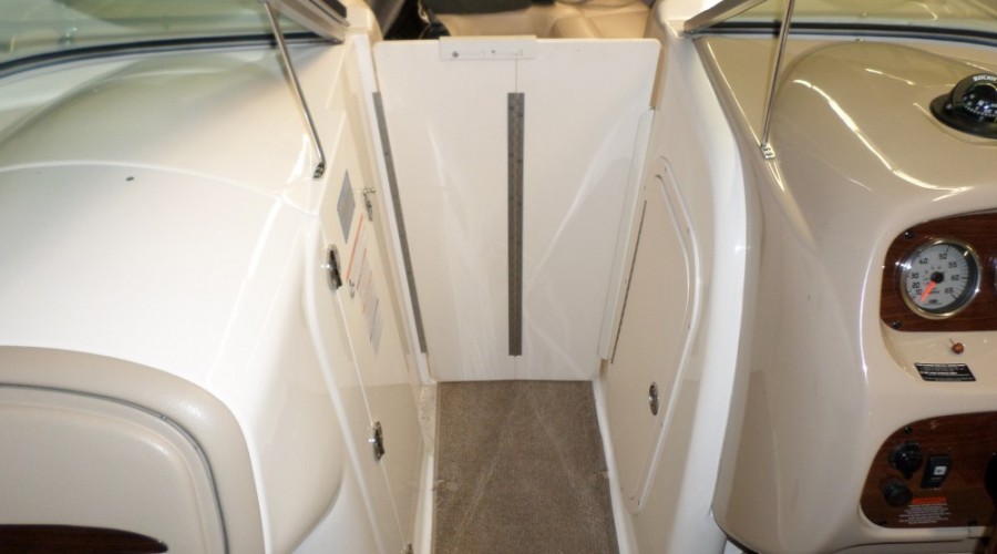 Chaparral 256 SSi bowrider